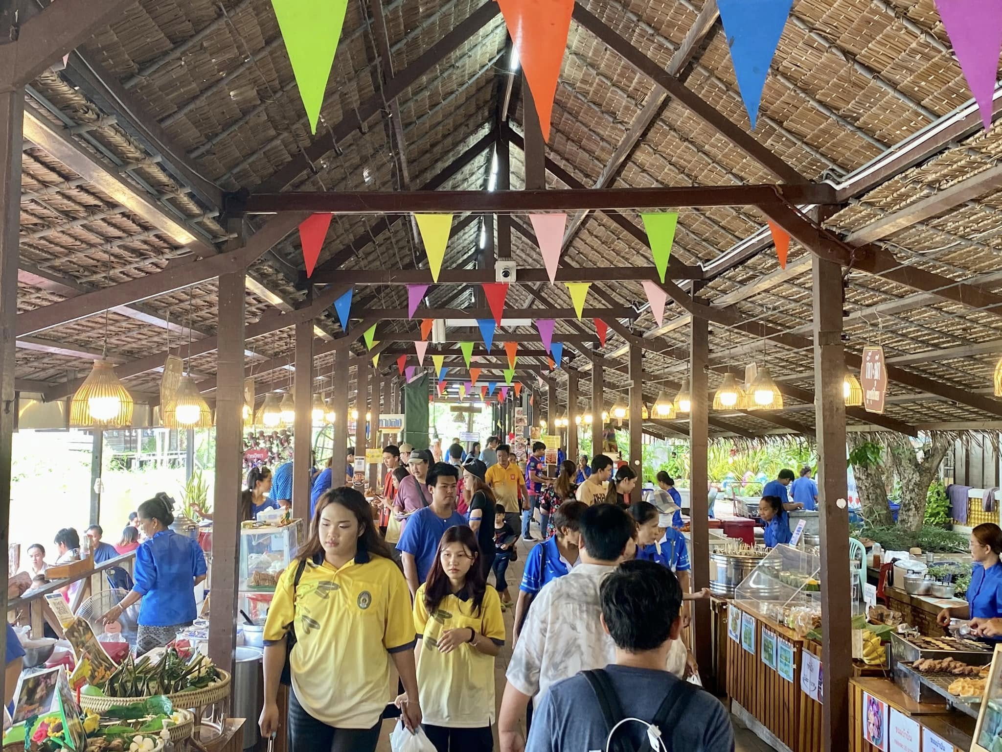 ตลาดน้ำ